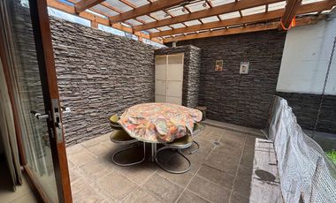 VENDO CASA - 3 DORMITORIOS - CUMBAYA TANDA - SALA DE ESTAR