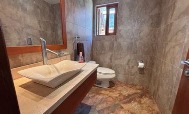 VENDO CASA - 3 DORMITORIOS - CUMBAYA TANDA - SALA DE ESTAR