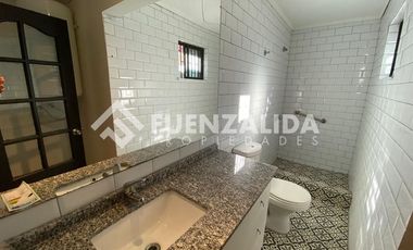 Casa en Venta en Autopista el sol con Santa Adriana