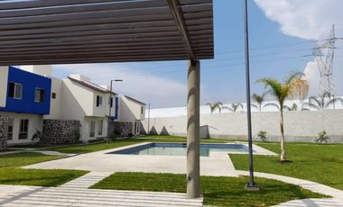 CASA NUEVA EN VENTA EN E ZAPATA EN CONDOMINIO ALBERCA