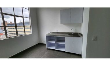 ARRIENDO OFICINA 325M2 REMODELADA CHAPINERO