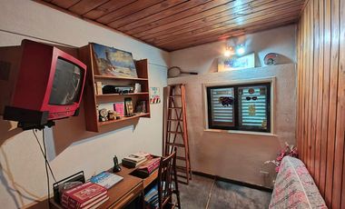 Casa 5 amb en 2 Plantas, con Patio, Terraza y Cochera!
