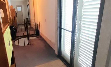 Casa 5 amb en 2 Plantas, con Patio, Terraza y Cochera!