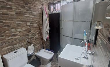 Departamento en venta - 2 Dormitorios 1 Baño - Cochera - 55Mts2 - Monte Grande