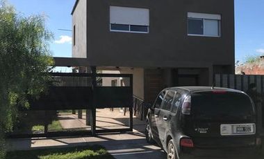 Casa - Lisandro Olmos Etcheverry