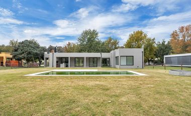 Espectacular casa a estrenar en alquiler en el barrio San Joaquín