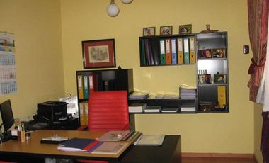 OFICINA / DEPARTAMENTO USO PROFESIONAL - CAPITAL - ACEPTA PERMUTA MENOR VALOR