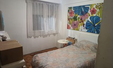 Departamento en venta - 2 Dormitorios 1 Baño - 52Mts2 - Flores
