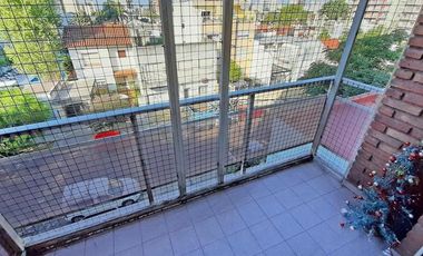 Departamento 3 amb c/balcón al frente -  Moron