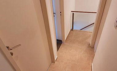 VENTA DÚPLEX 4 AMBIENTES EN MUNRO