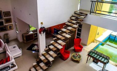 Casa en venta - 6 Dormitorios 6 Baños - Cocheras - 1000Mts2 - San Marco