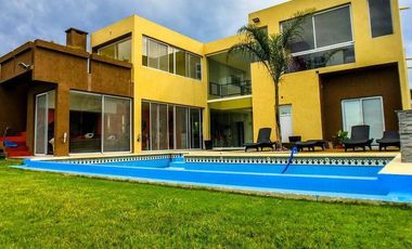 Casa en venta - 6 Dormitorios 6 Baños - Cocheras - 1000Mts2 - San Marco