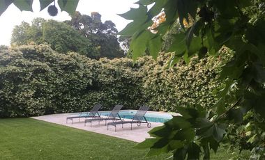 Venta. Casa. 5 dorm. La Horqueta. Impecable.
