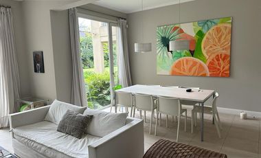 Venta. Casa. 5 dorm. La Horqueta. Impecable.
