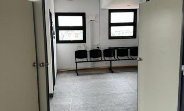 Piso alto, excelente estado, muy luminosa - 245m2