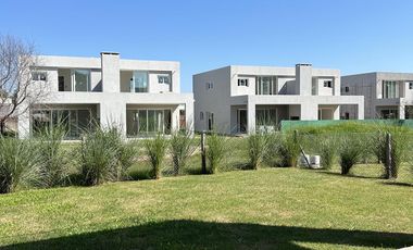 Town Houses en Pilará | Mallmann Propiedades
