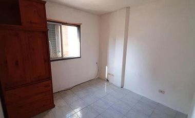 Departamento 1 amb dividido en cercania a la estación de  Moron