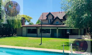 Casa en venta - Barrio Echeverria Del Lago, Canning