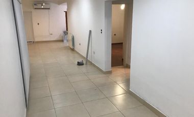 Casa en venta - 2 Dormitorios 2 Baños - Cochera - 415Mts2 - Escobar