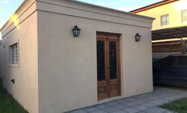 Casa en venta - 2 Dormitorios 2 Baños - Cochera - 415Mts2 - Escobar