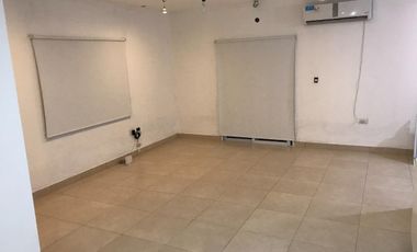 Casa en venta - 2 Dormitorios 2 Baños - Cochera - 415Mts2 - Escobar
