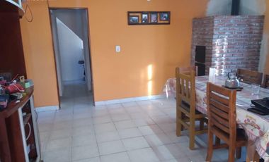 CASA DE 4 AMBIENTES- OPORTUNIDAD!!! - Mar De Ajo