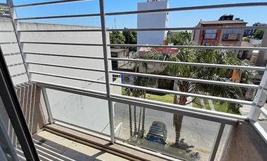 Departamento 2 amb c/balcón zona universidad -  Moron