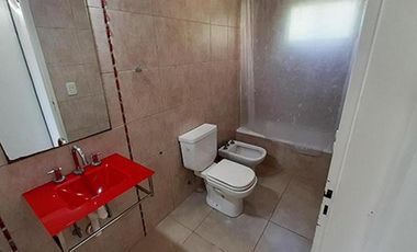 Departamento 2 amb c/balcón zona universidad -  Moron