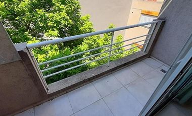 Departamento 2 amb c/balcón zona universidad -  Moron