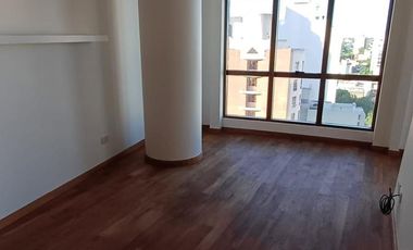 Departamento en edificio de categoria Building en Plaza Paso