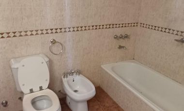 Departamento en edificio de categoria Building en Plaza Paso