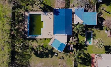 Venta Casa 3 dormitorios con amplio parque - Roldan