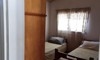 Venta Casa 3 dormitorios con amplio parque - Roldan