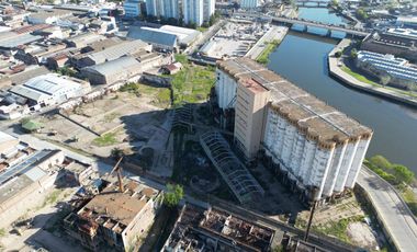 Alquiler Terreno en  Avellaneda - 10.000 m2