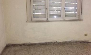 Casa en planta baja   Dpto. 3  AMB en PA. Venta únicamente en block.