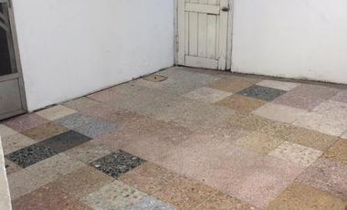 Casa en planta baja   Dpto. 3  AMB en PA. Venta únicamente en block.