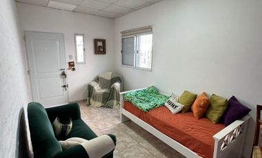 MUY LINDA CASA ZONA DIVISION DE LOS ANDES Y PROVINCIAS UNIDAS