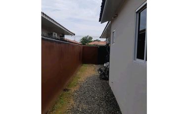 VENDO CASA EN COUNTRY VILLAGE LA VILLA DE LOS SANTOS