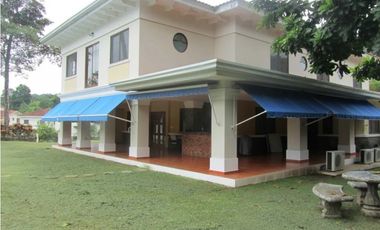 SE VENDE CASA EN EL DORADO