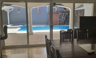 SE VENDE CASA EN LA  ALAMEDA