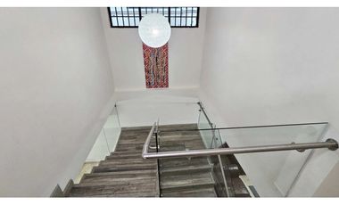SE VENDE CASA EN LA  ALAMEDA