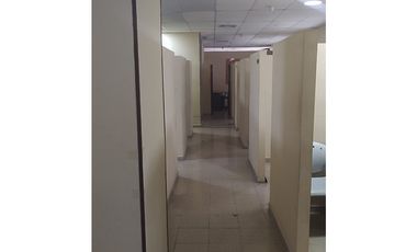 LOCAL COMERCIAL / SOBRE LA VIA ESPAÑA / 253M2 / OFICINAS / DEPOSITO