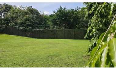 VENDO TERRENO EN CLAYTON