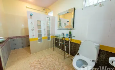 17 Bedroom Hotel for sale in Sarika, Nakhon Nayok