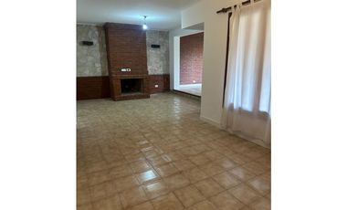 VENTA / CHALET 4 AMB, PARQUE, QUINCHO, GARAJE / MAR DEL PLATA