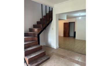 VENTA / CHALET 4 AMB, PARQUE, QUINCHO, GARAJE / MAR DEL PLATA