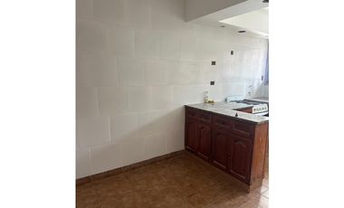 VENTA / CHALET 4 AMB, PARQUE, QUINCHO, GARAJE / MAR DEL PLATA