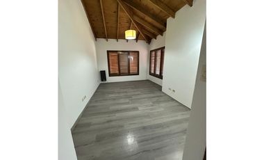 VENTA / CHALET 4 AMB, PARQUE, QUINCHO, GARAJE / MAR DEL PLATA