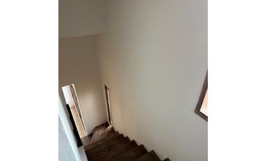 VENTA / CHALET 4 AMB, PARQUE, QUINCHO, GARAJE / MAR DEL PLATA