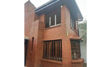 VENTA / CHALET 4 AMB, PARQUE, QUINCHO, GARAJE / MAR DEL PLATA